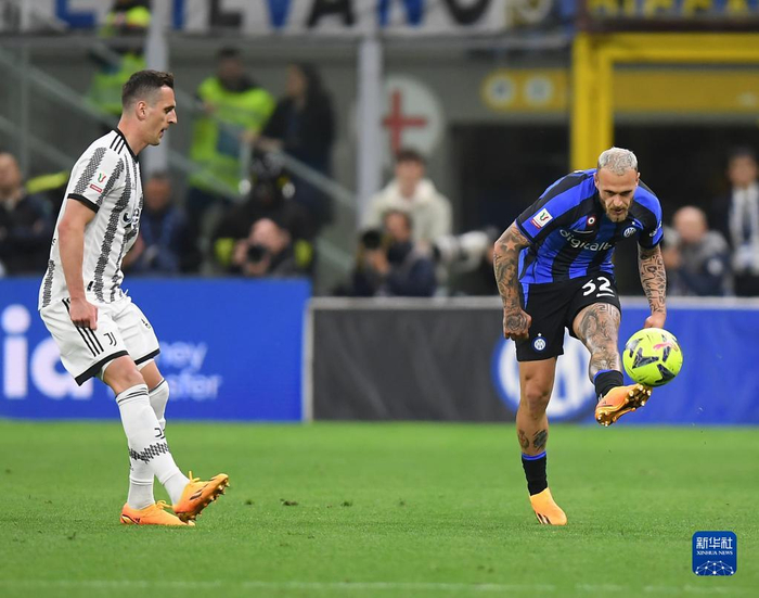 官方：川崎中场橘田健人接受右脚踝手术，本赛季宣告报销（川崎官宣：中场橘田健人因右脚踝手术赛季提前报销）