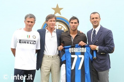 RMC：巴黎大巴被毕包球迷石块袭击，所幸并无人员受伤