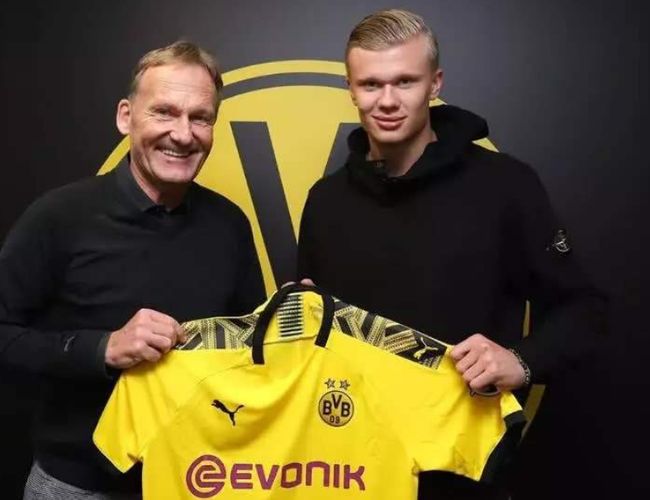 2025／26赛季英超：曼联报价安德森6000万镑，诺丁汉森林直接翻倍叫价1.2亿镑（2025／26英超：曼联6000万英镑求购安德森，诺丁汉森林要价升至1.2亿英镑）