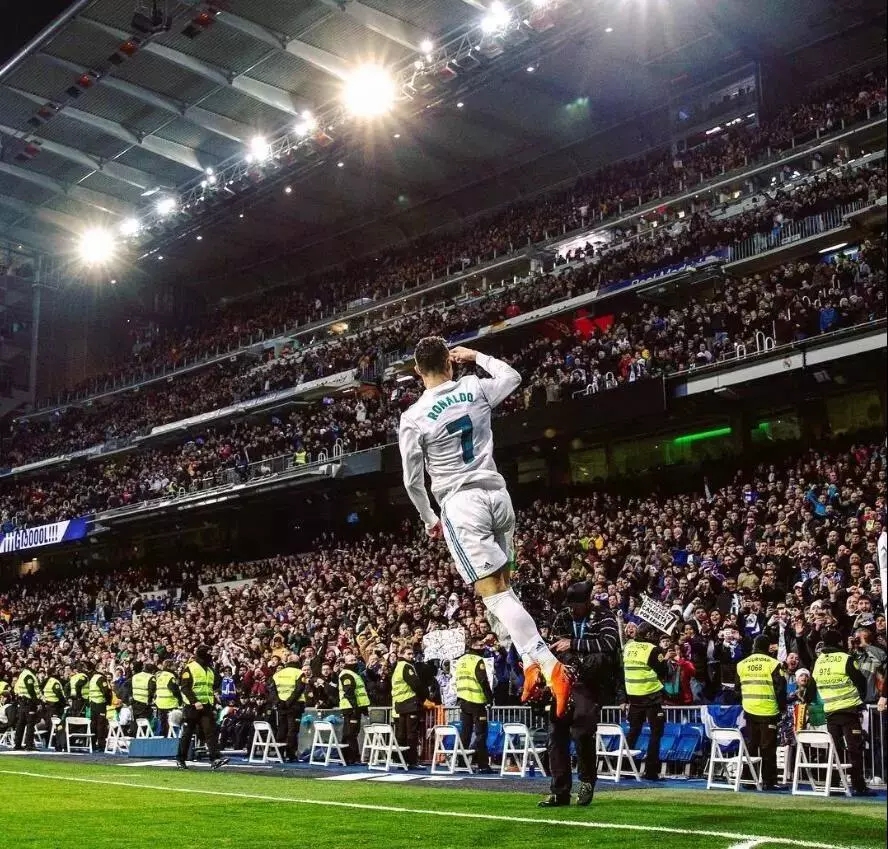 歌手赵传将在辽宁铁人收官战献唱，邀球迷共同见证巅峰时刻