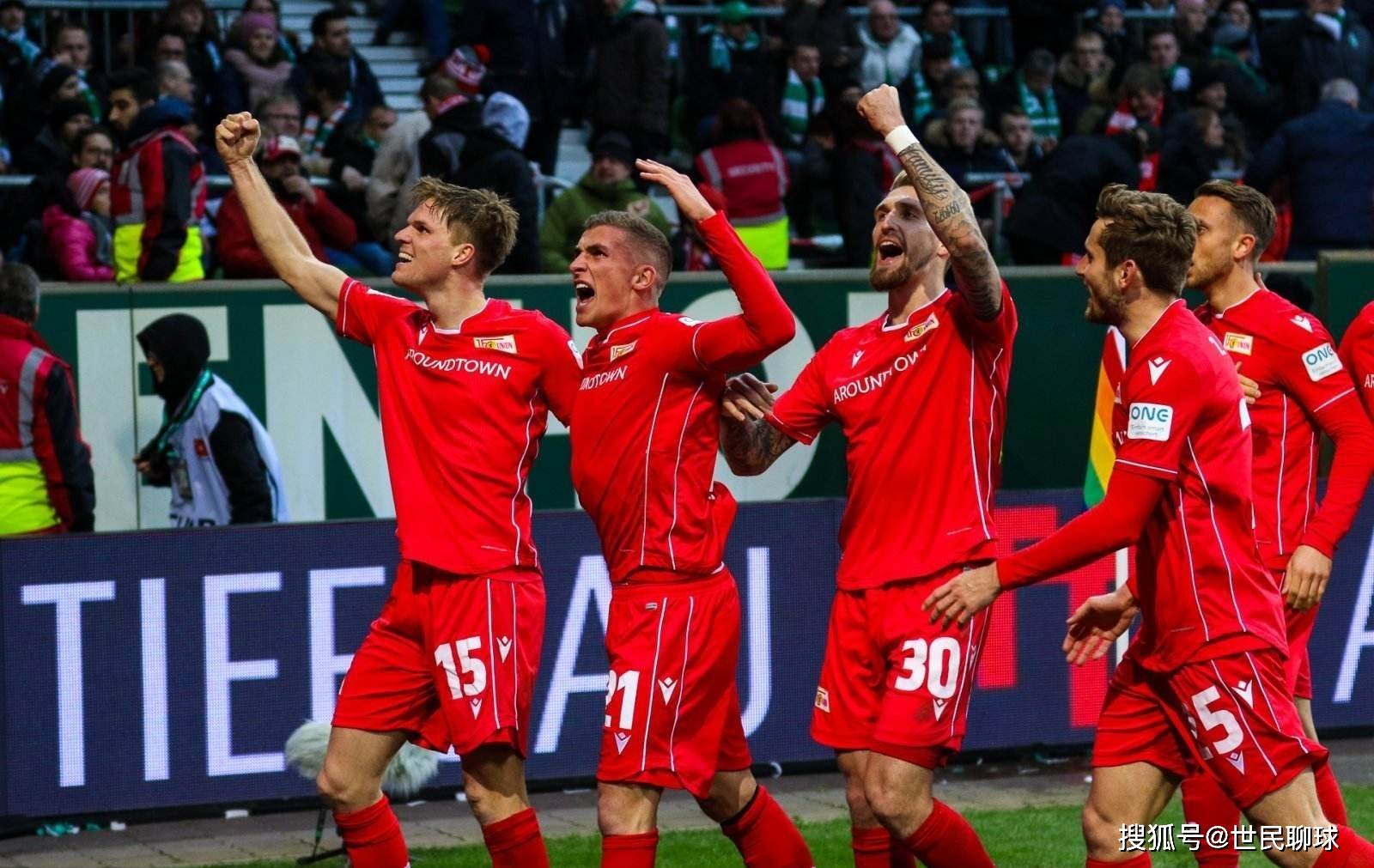 球迷：这球就是不讲道理的那种