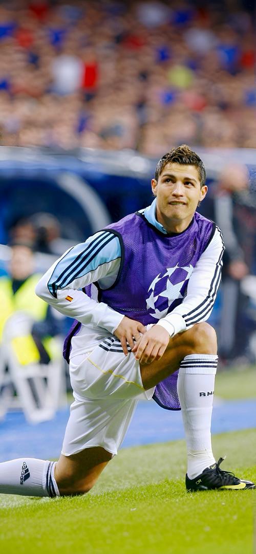 英超战报：曼联客场战胜埃弗顿,