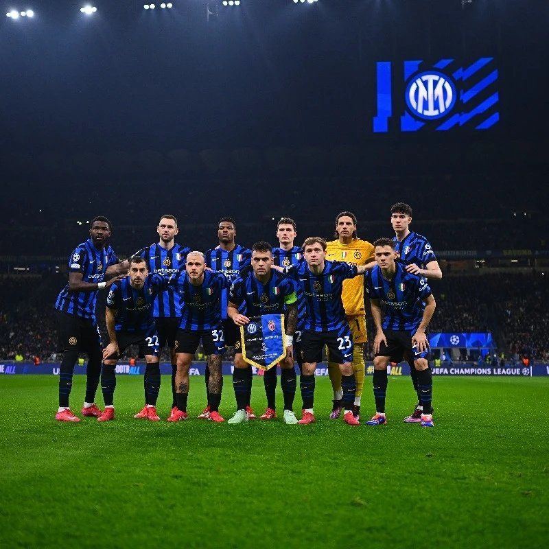 封神！62岁穆帅2射正绞杀64%控球，皇马决定欧冠生死？（神迹！62岁穆里尼奥以2次射正压制64%控球，皇马或成欧冠生死判官？）