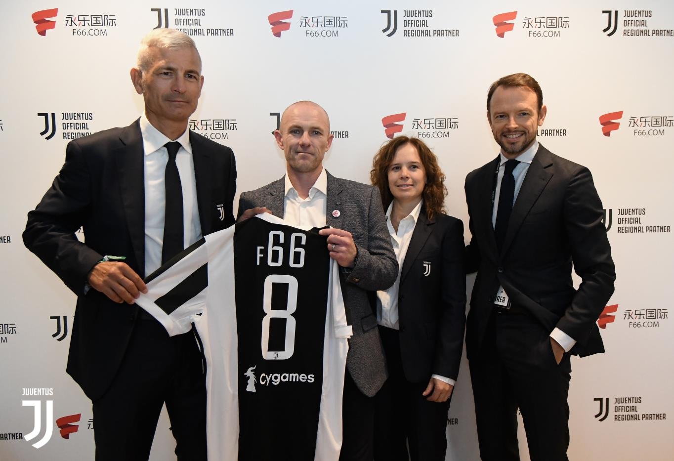 Shams：雄鹿球星字母哥因右小腿拉伤将缺席2-4周