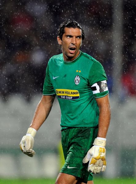 亚冠2东亚区形势：6队出线大阪钢巴、浦项铁人在列，国安出局