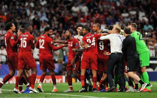 记者：阿德耶米决定明夏离开德甲，曼联、切尔西均有意