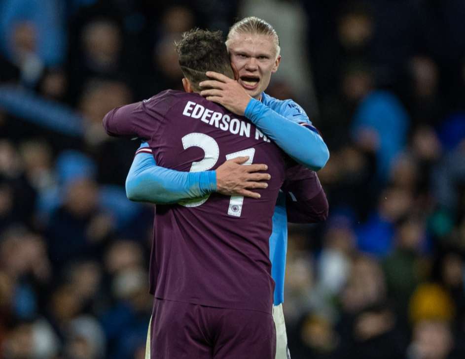 基米希：萨内的身体素质非常出色，他用两粒进球回报自己（基米希盛赞萨内：身体素质出众，两球证明自己）