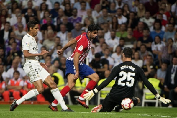 NBA：独行侠击败雄鹿 东契奇全场三双