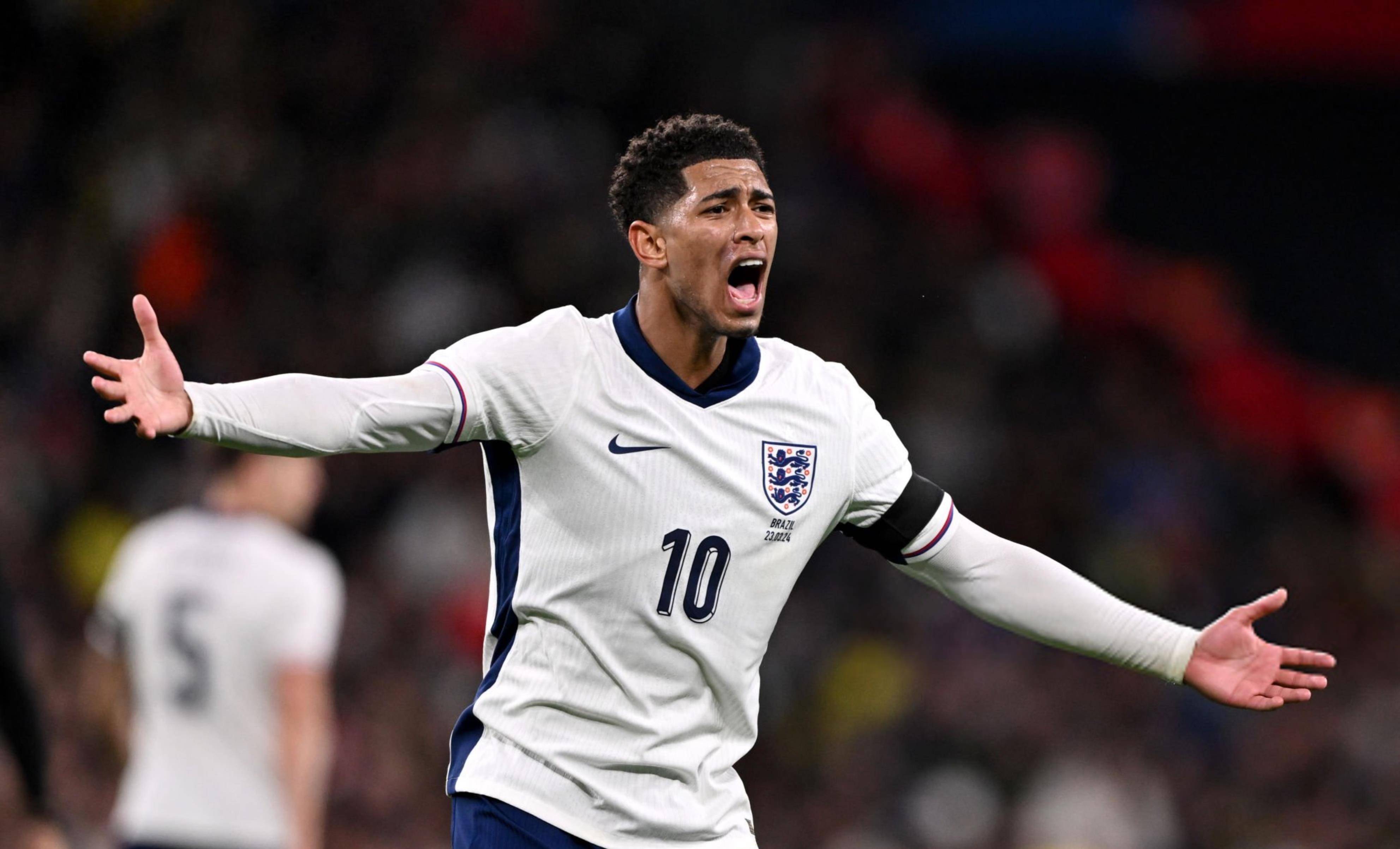 马卡：与中东和俄罗斯不同，美资正在通过收购改变欧洲足球