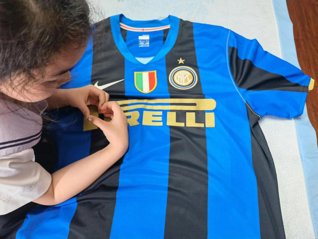 年轻门将迅速成长，被誉为未来之星