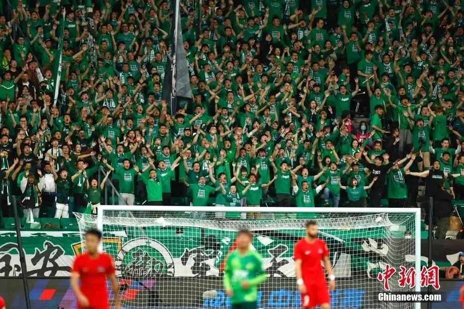 佛罗伦萨主帅：先踢完这场再考虑意甲，我们需要赢球提升士气（佛罗伦萨主帅：这场先打完再谈意甲，必须用胜利提振士气）