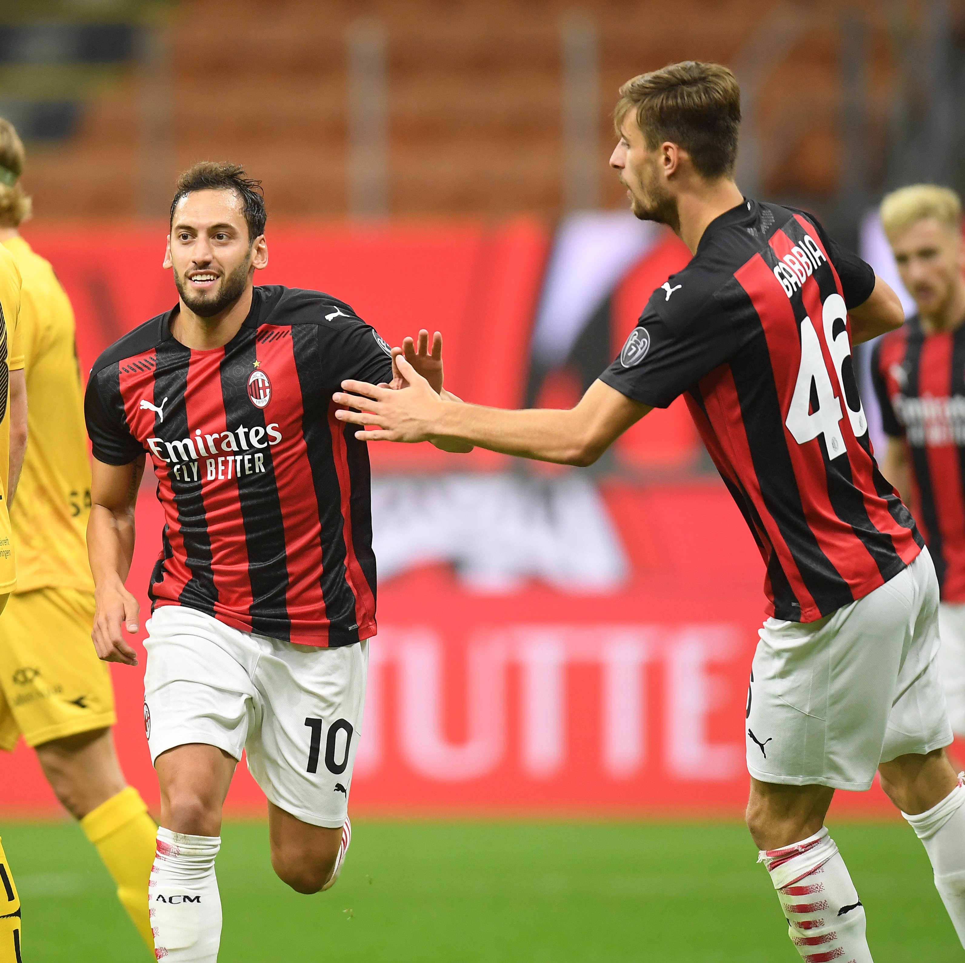 美记：活塞有意得到浓眉，可提供艾维&哈里斯&选秀权筹码